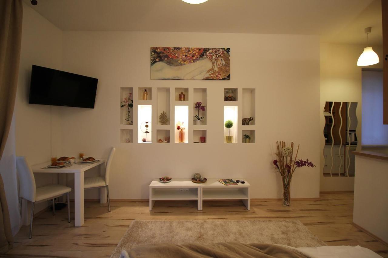 Amber Dream Apartment บูดาเปสต์ ภายนอก รูปภาพ